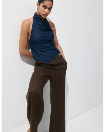 Pantaloni ampli de in, Maro pamantiu
