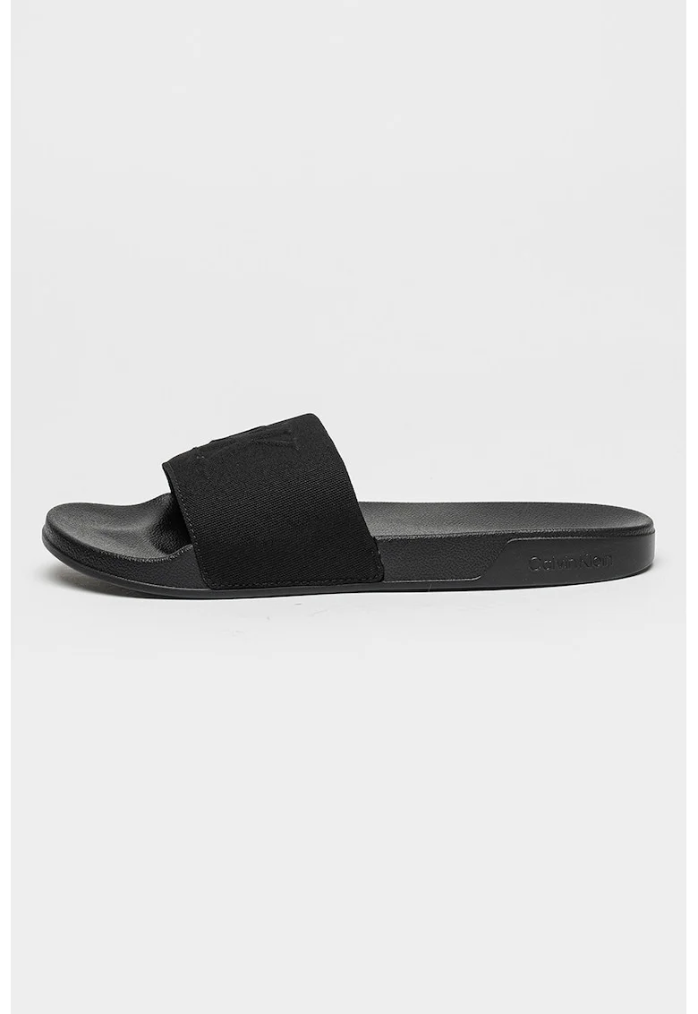 Papuci cu logo Essential, Negru stins