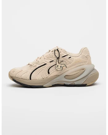 Pantofi sport unisex PUMA x POKÉMON Inverse Mimikyu din material textil, Bej deschis