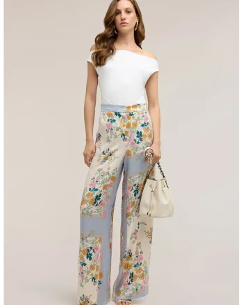 Bluza cu decolteu pe un umar si model uni, Alb