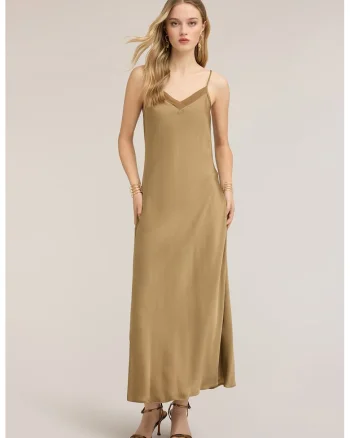 Rochie-furou din satin cu decolteu in V, Maro camel