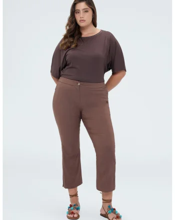 Pantaloni chino crop, Maro cafeniu