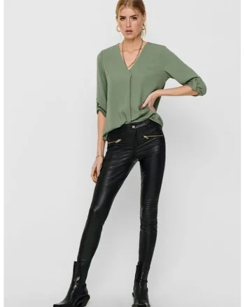 Bluza cu decolteu in V si maneci trei sferturi Divya, Verde aquamarin