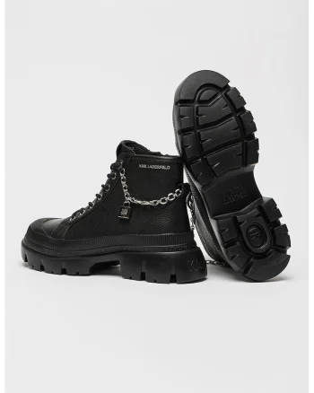 Ghete de piele, Negru