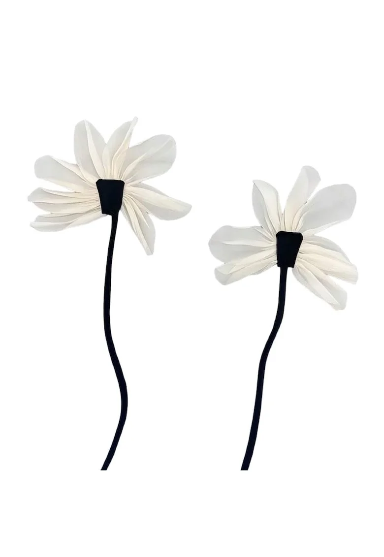 Set 2 brose tip floare, bej, Basilia C12