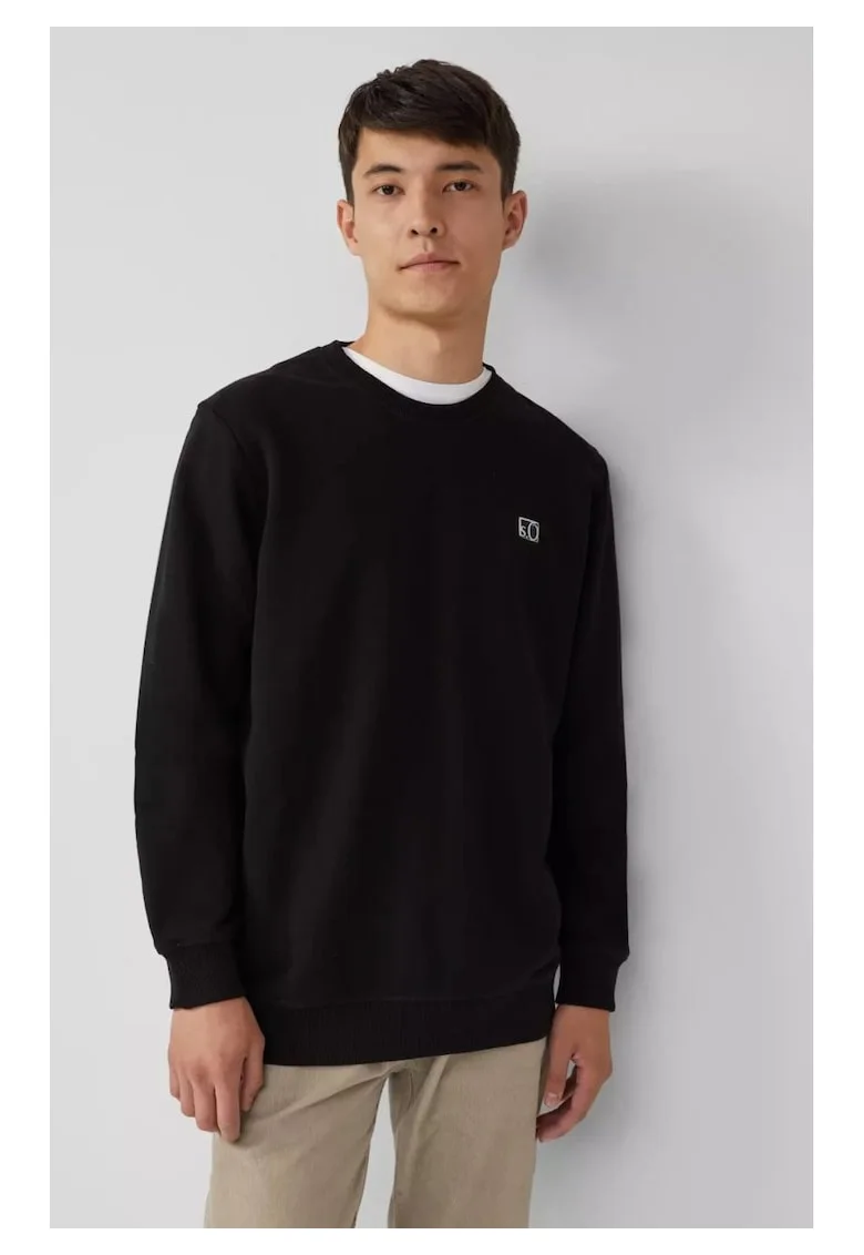 Bluza barbati, cu decolteu la baza gatului, logo, Negru, Negru
