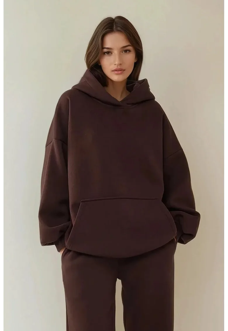 Hanorac dama,  tricotat, guler rotund, croiala lejera, maro, textil