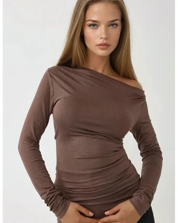 Top dama,  slim fit, guler asimetric, maneca lunga, maro, jerseu