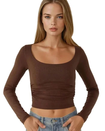 Bluza dama,  slim fit, guler rotund, scurta, maro, viscoza