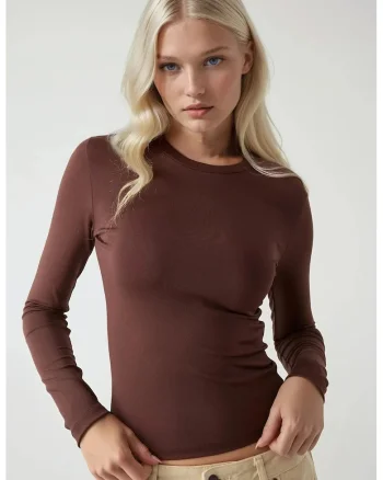 Bluza dama,  slim fit, maneca lunga, guler rotund, maro, jerseu