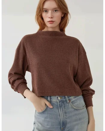 Bluza dama  texturata, decolteu tip barca, maro, jerseu poliester