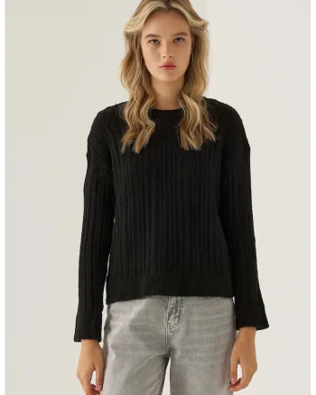 Pulover dama,  cu guler rotund, croiala lejera, negru, jerseu, S INTL,