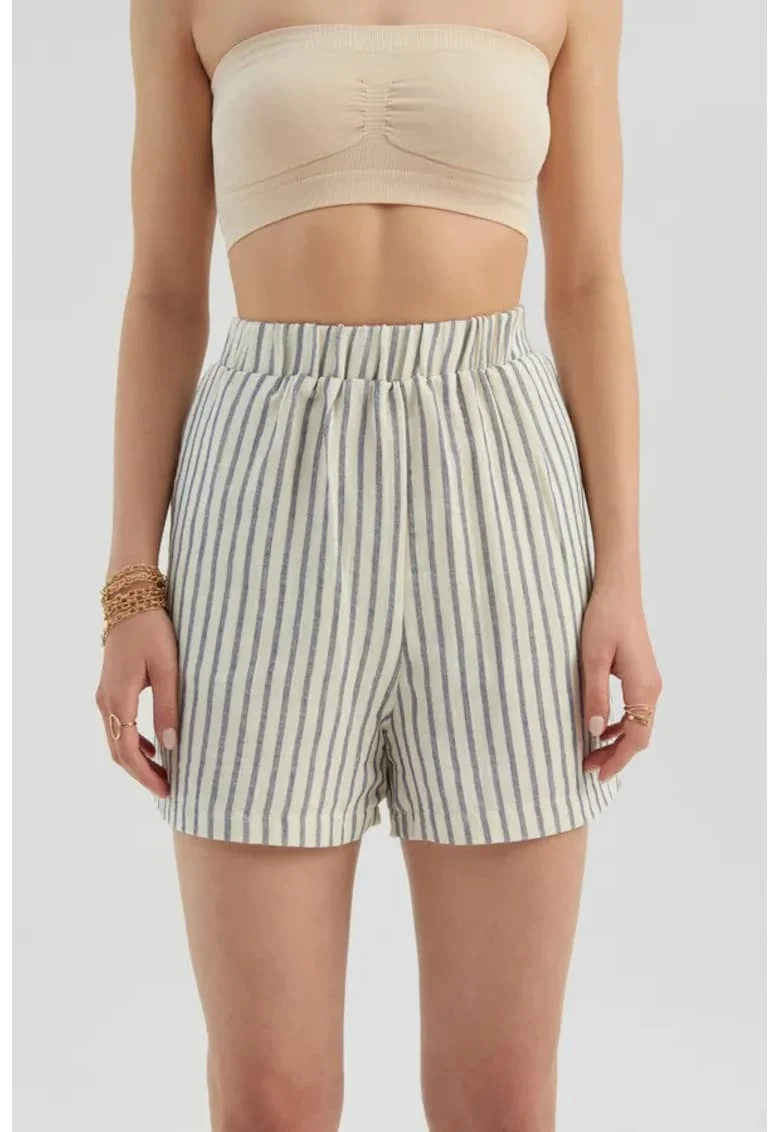 Pantaloni scurti dama,  cu talie inalta, dungi, culoare naturala, material textil