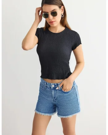 Top dama,  scurt, maneca scurta, decolteu rotund, negru, poliester