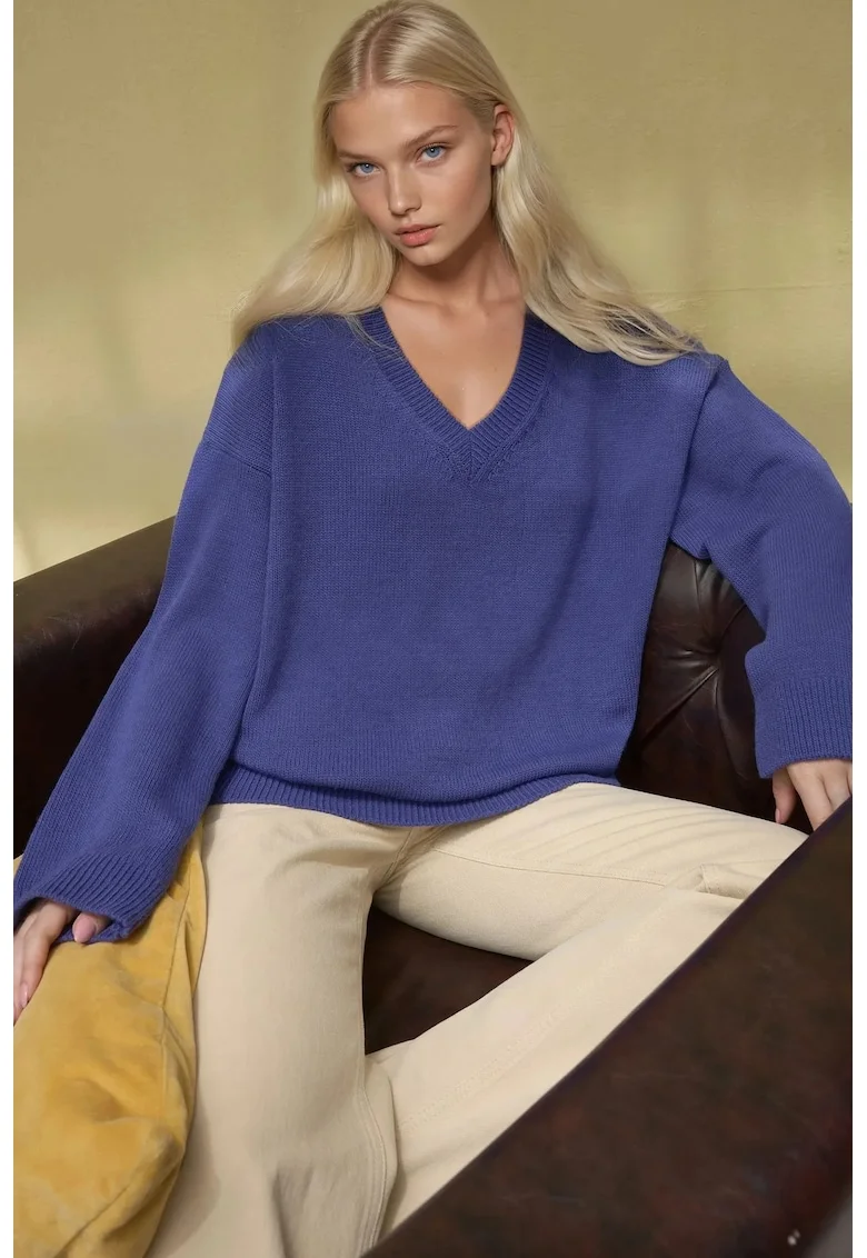 Pulover dama,  tricotat gros, decolteu in V, albastru lavanda, tricot