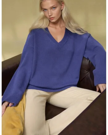 Pulover dama,  tricotat gros, decolteu in V, albastru lavanda, tricot