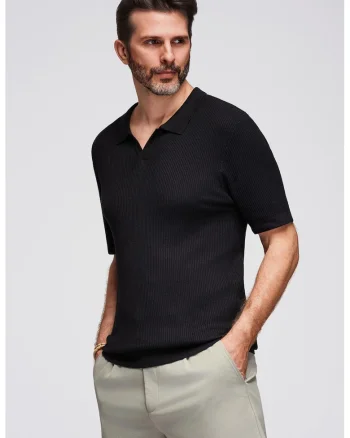 Tricou polo striat, Negru