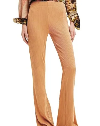 Pantaloni evazati Trapy,