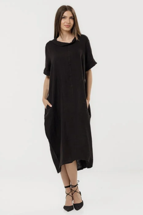 Rochie neagra din in cu croiala oversized si guler lejer, intors
