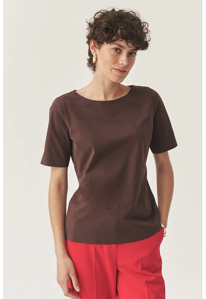Tricou uni cu decolteu rotund, Maro