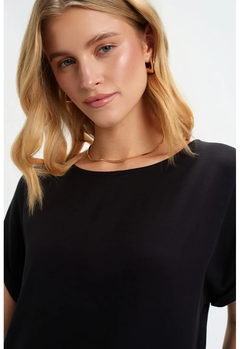 Bluza cu maneci scurte si model cu terminatie rasucita, Negru