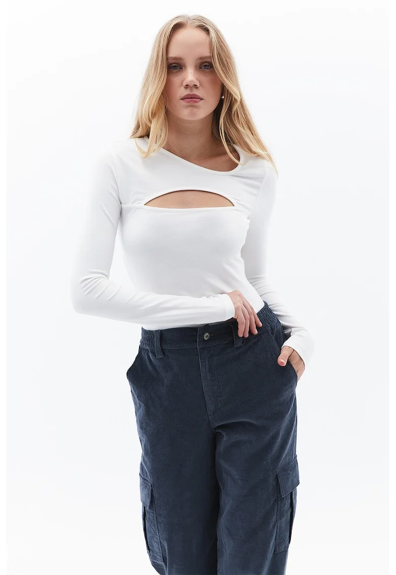 Bluza cu decupaje, Crem