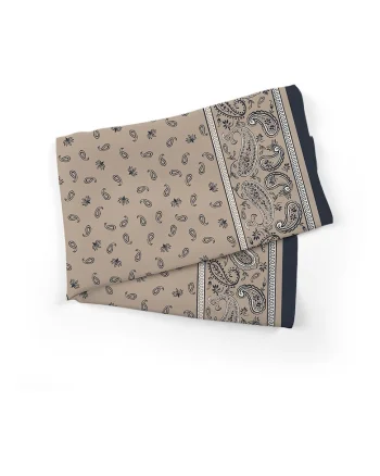 Esarfa cu model paisley