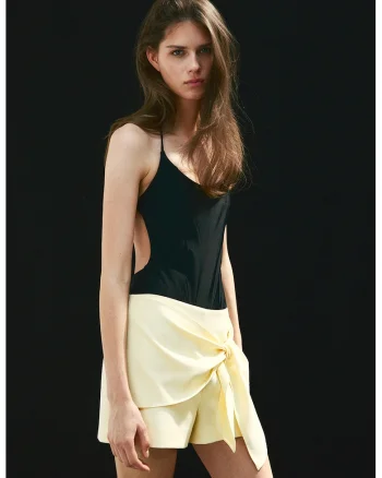 Fusta-pantalon scurta cu talie medie, Bej