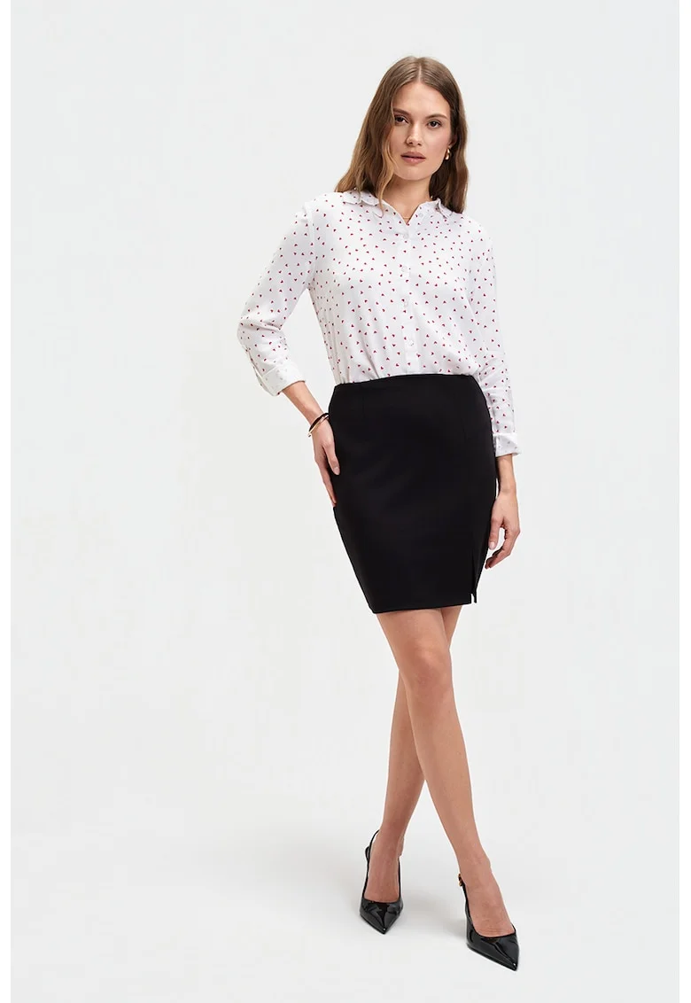 Fusta cu croiala creion si model uni, Negru