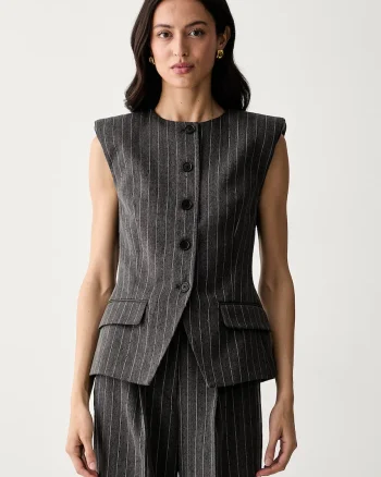 Karl Lagerfeld vestă pentru femei