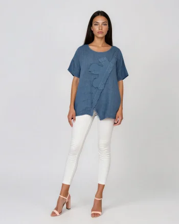 Bluză largă din in cu flori aplicate și franjuri albastru-jeans - Unica S-L