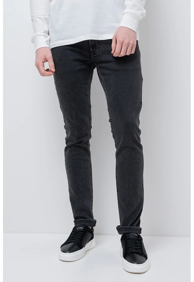 Blugi skinny Essential, Negru stins