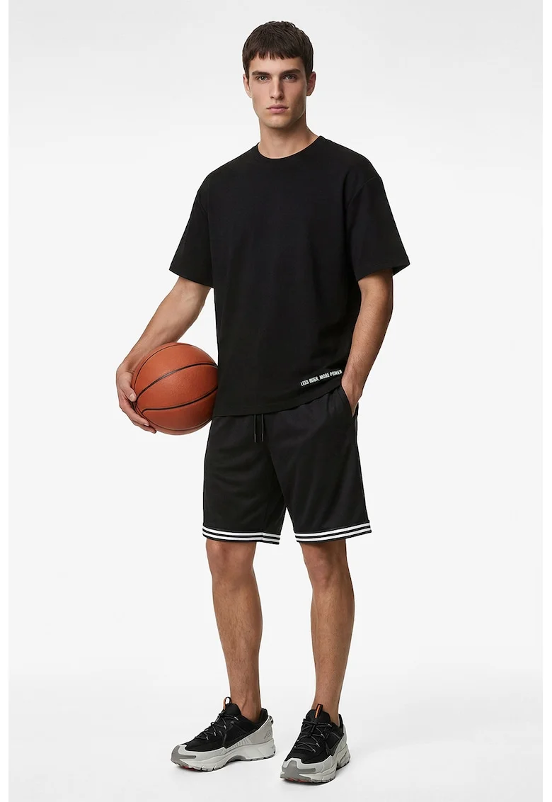 Tricou regular fit cu decolteu la baza gatului, Negru