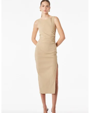 Rochie cambrata cu slit lateral, Maro camel