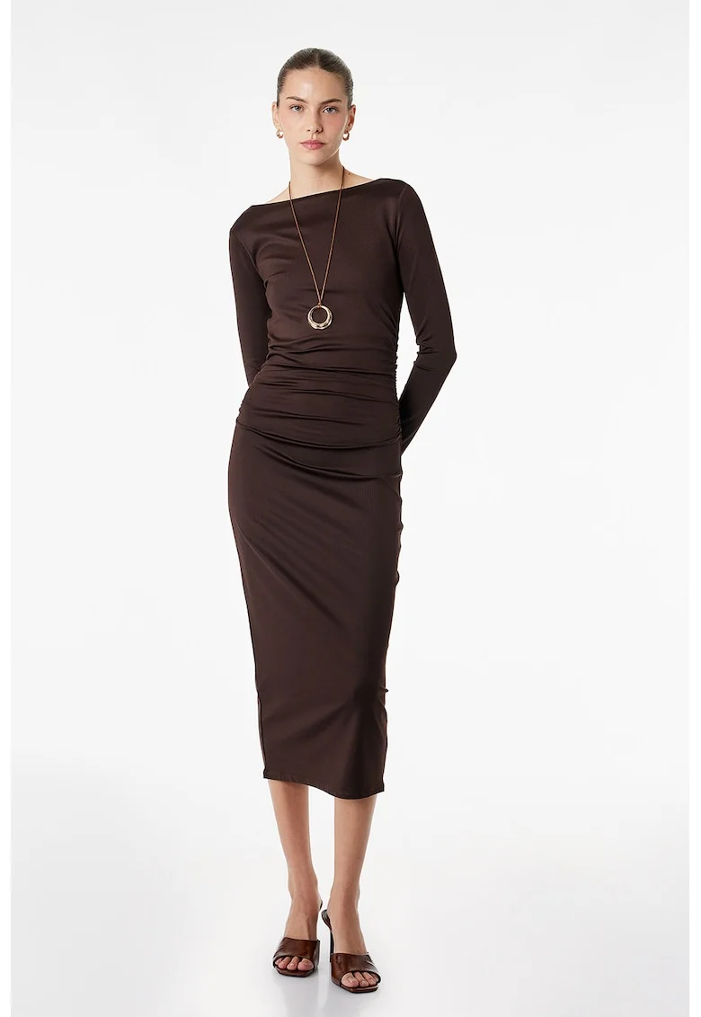 Rochie midi drapata cu decolteu barcuta, Maro inchis
