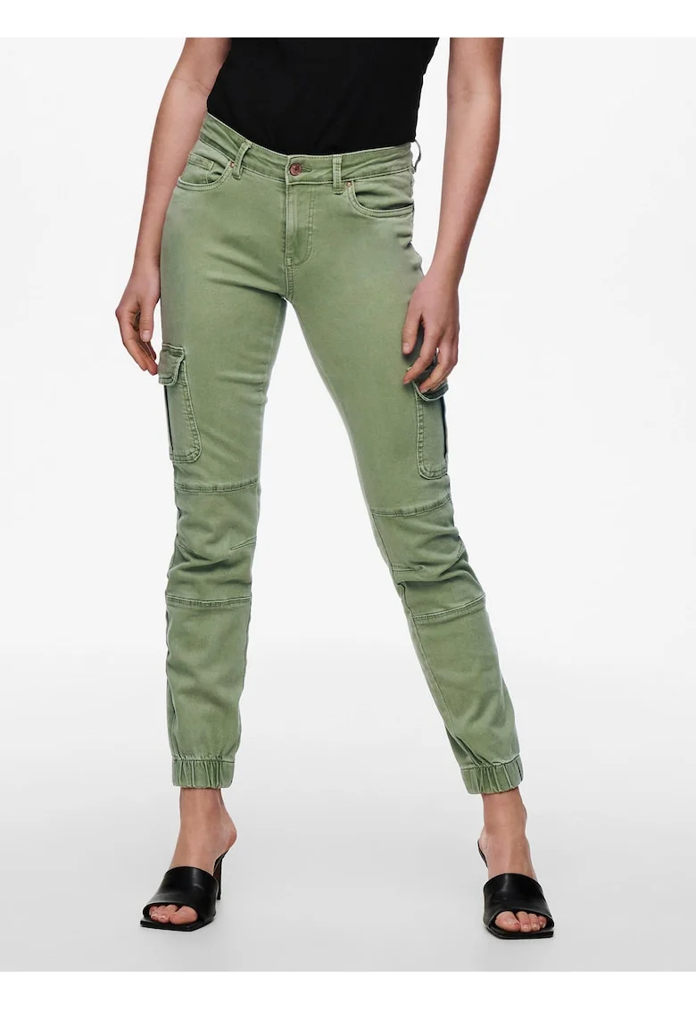 Blugi slim fit cu talie medie
