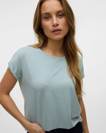Tricou din amestec de viscoza cu croiala lejera si model uni Lava