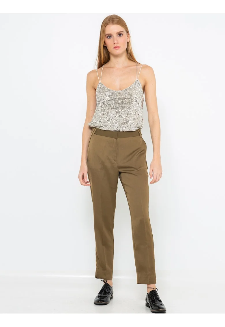 Pantaloni chino cu talie medie,