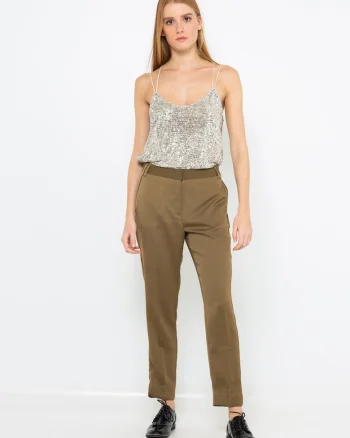 Pantaloni chino cu talie medie,
