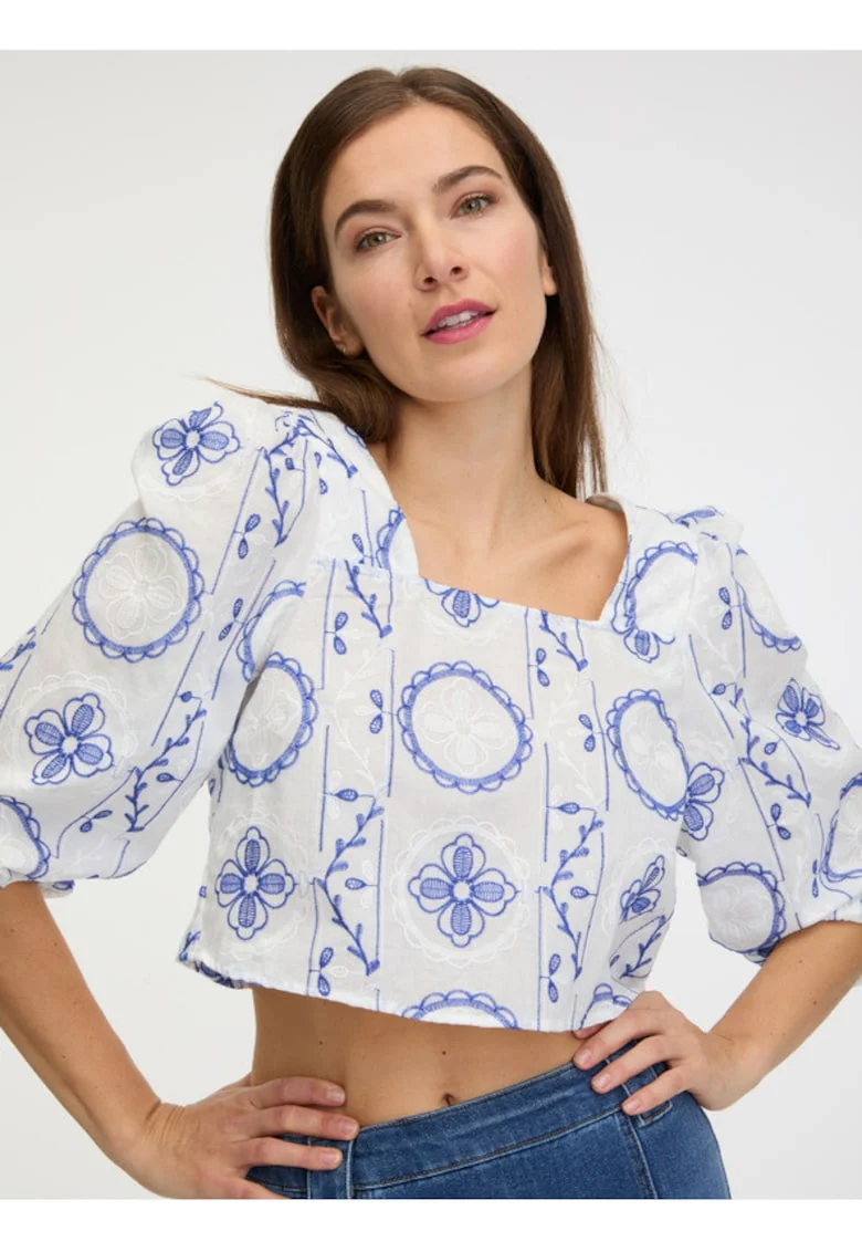 Bluza cu broderie si snururi pe spate Mabel