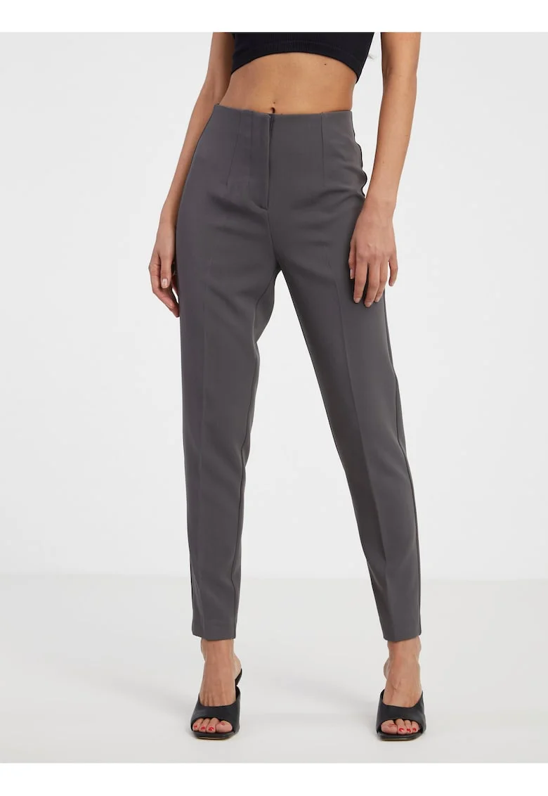 Pantaloni conici cu talie medie,