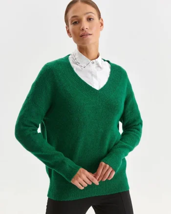 Pulover cu model uni si decolteu in V,