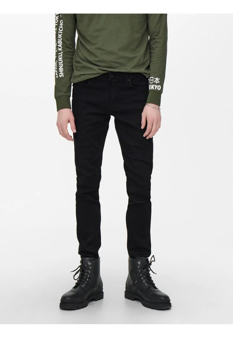 Slim fit blugi uni