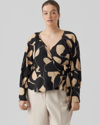 Bluza cu model si design petrecut