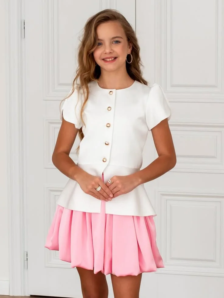 Compleu elegant din tafta cu fusta roz si sacou alb - Ines