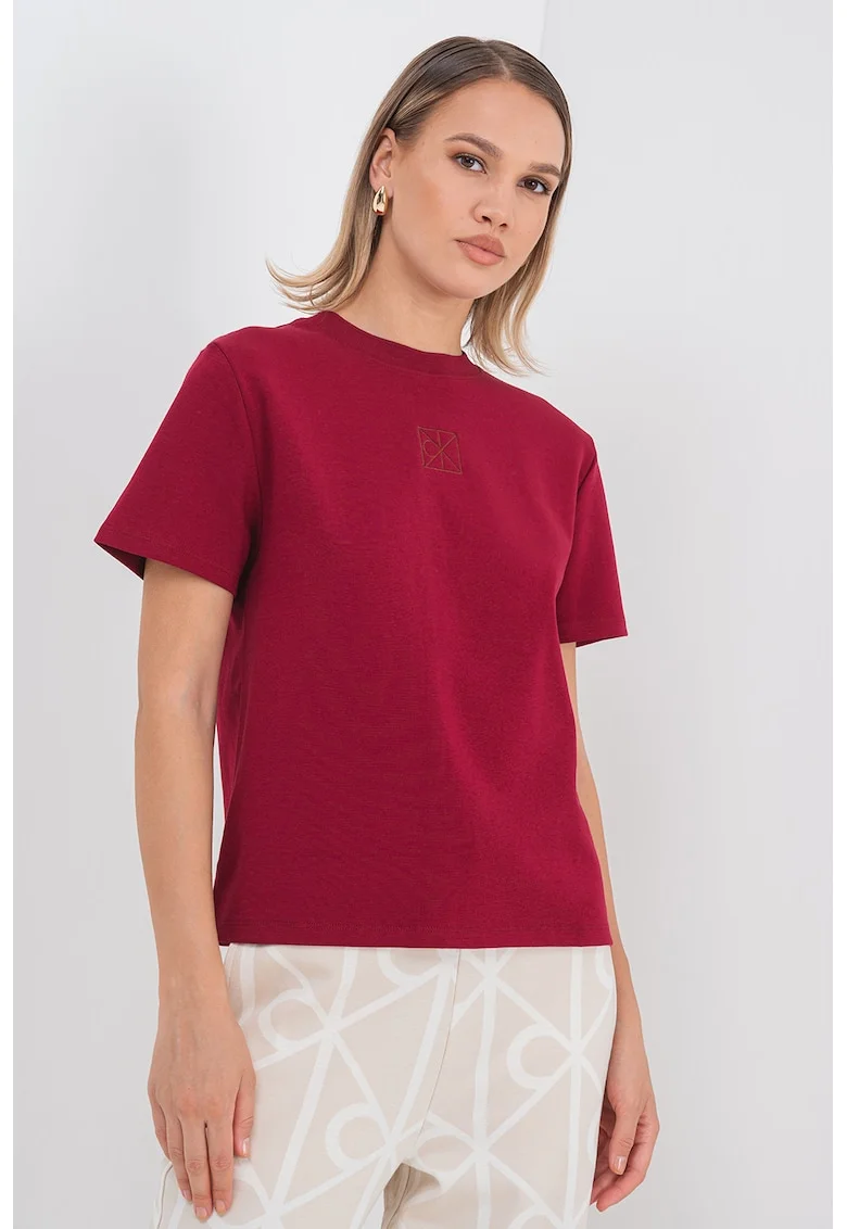 Tricou uni cu decolteu la baza gatului, Visiniu