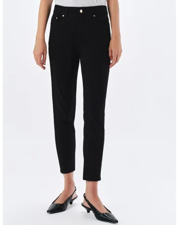Pantaloni crop skinny, Negru
