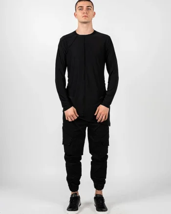 Bluza asimetrica cu decolteu la baza gatului,
