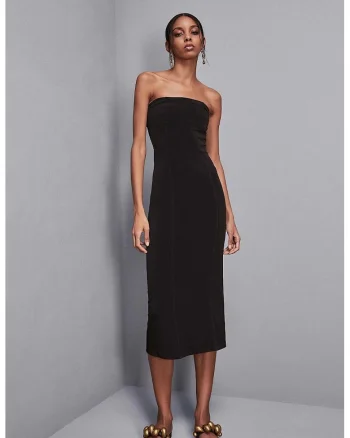 Rochie cu decolteu pe umeri si slit pe partea din spate, Negru