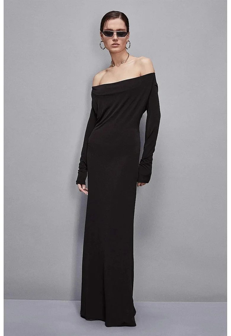 Rochie lunga cu decolteu pe umeri, Negru